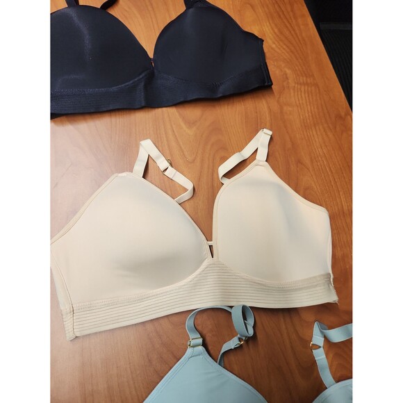 Lively Set of 3 Bras Green Black & Neutral Beige Size 38C - Picture 3 of 9